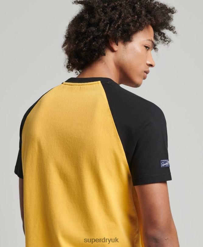 Core Logo Graphic Raglan T-Shirt Men Yellow Clothing Superdry 66N8N4860