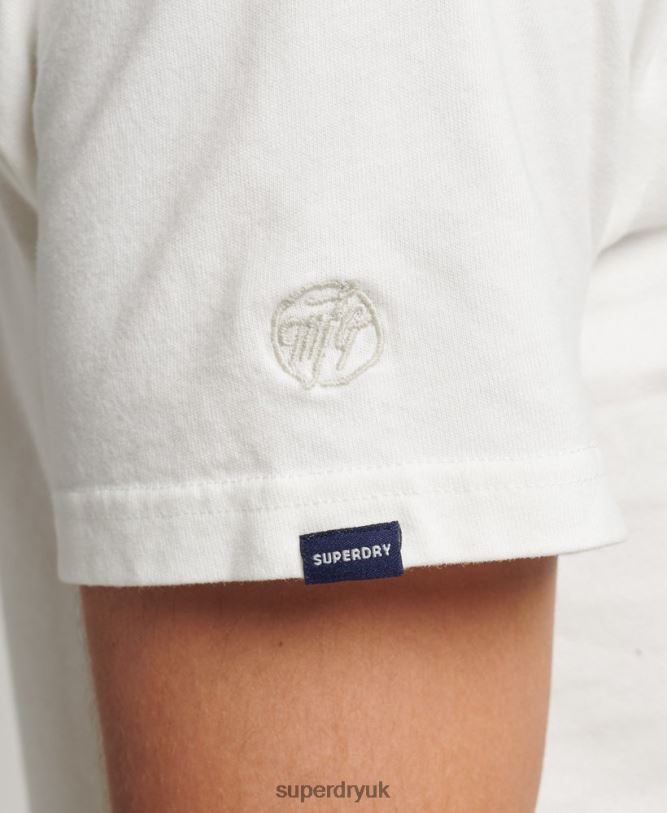 Embroidered Script Logo T-Shirt Men Cream Clothing Superdry 66N8N4851