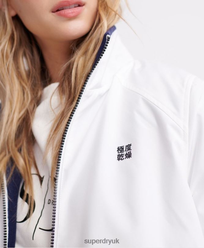 Long Sleeved Essentials 4 In 1 Jacket Women Cream Clothing Superdry 66N8N3857