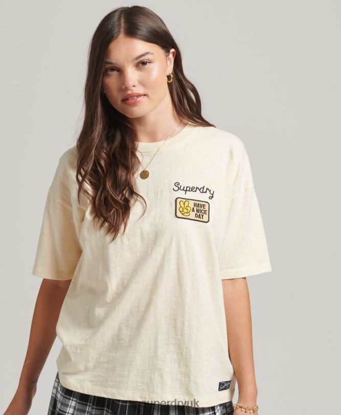 90s Logo Patch Loose Fit T-Shirt Women Cream Clothing Superdry 66N8N6230